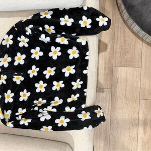 Mighty Fine Black Daisy Print Crewneck Sweater